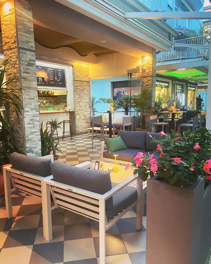 Hotel Rosmary Lido di Jesolo 2*,